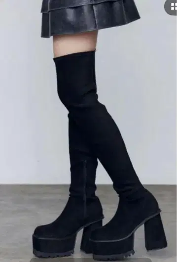 EMODA 스퀘어 핏 롱 부츠 블랙 SMALL