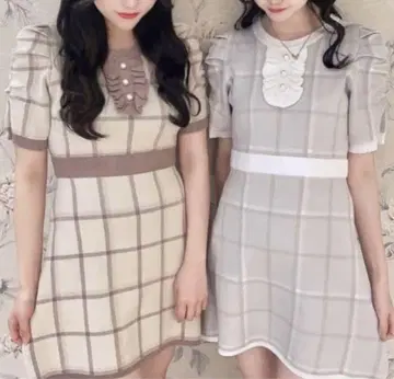 [ 새상품급 ] evelyn 체크 니트 원피스 핑크 반팔 프릴