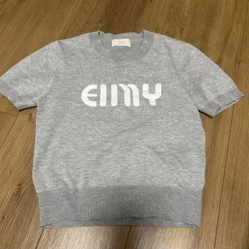 그레이 EIMY 로고 니트 반팔 스웨터