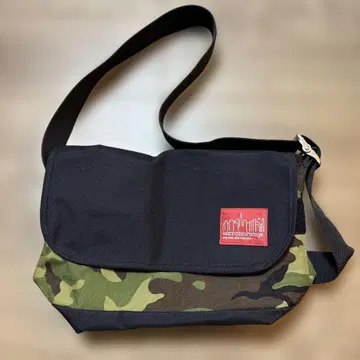Manhattan Portage 카모플라쥬 디자인 숄더백
