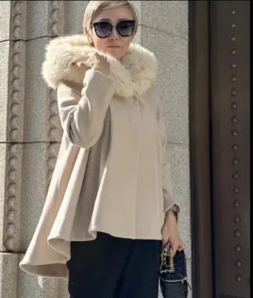 JENNE 리치 퍼 울 코트 에크루 M 사이즈 미사용 새상품!