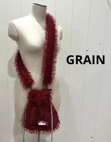 GRAIN 그레인 몬스터 퍼 미니 숄더백 레드 여성용