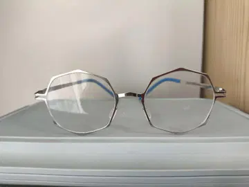 팔각형 메탈 프레임 안경