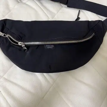 STANDARD SUPPLY 블랙 패니 팩