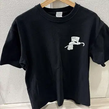 Dapper Dan Club 블랙 티셔츠