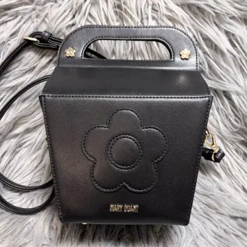 MARY QUANT 데이지 케이크 BOX 숄더