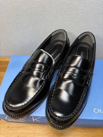 새상품급 CHARKIES 로퍼 블랙 24cm 3E