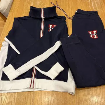 TOMY HILFIGER 맨투맨 SET