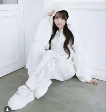 로제 뮤즈 Logo 3d embroidery hoodie 셋업