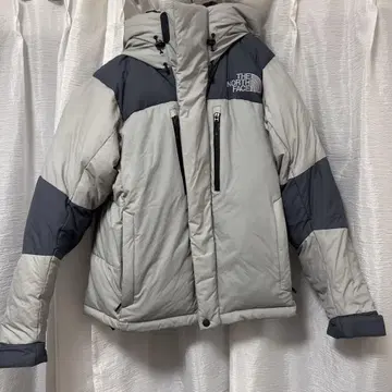 THE NORTH FACE 바르톨로 다운 자켓 ND92240 그레이