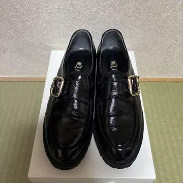 DIANA 블랙 버클 로퍼 22.5cm
