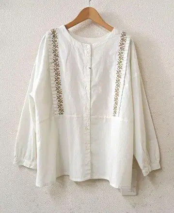 Sunvalley 라인 자수 2way 블라우스 펄 화이트