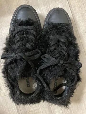 컨버스 올스타 퍼 스니커즈