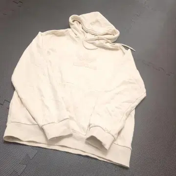 adidas 크림색 후드티 M 사이즈