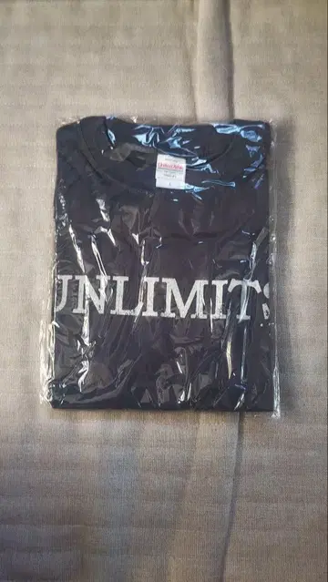 미개봉 새상품 UNLIMITS T셔츠 L사이즈