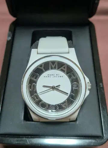 Marc by Marc Jacobs 쿼츠 손목시계 화이트
