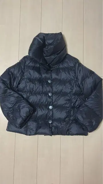 DoCLASSE 블랙 다운 자켓