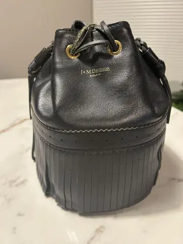 J&M DAVIDSON 블랙 프린지 숄더백