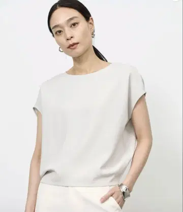 소주 새상품급 SOEJU 숏 슬리브 코쿤 블라우스 L 그레이