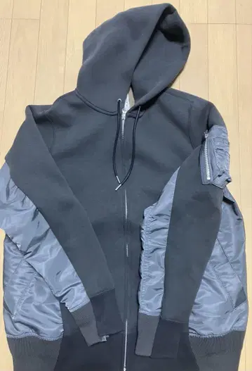 sacai(사카이) 후드티