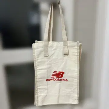 New Balance 토트백 아이보리