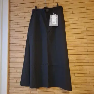 [ 새상품 ] 블랙 롱 스커트 백 포켓 부착