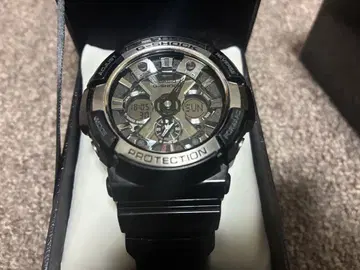 G-SHOCK 블랙 손목시계 박스 포함