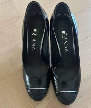 다이애나 하이힐 블랙 23cm