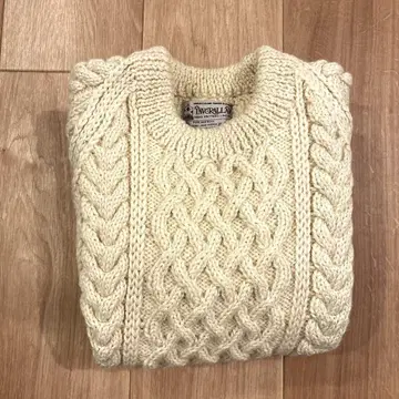 INVERALLAN 케이블 니트 스웨터 아이보리 bshop 브라운 택