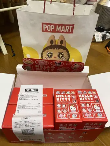 POP MART 헬로키티 50주년 기념 세트
