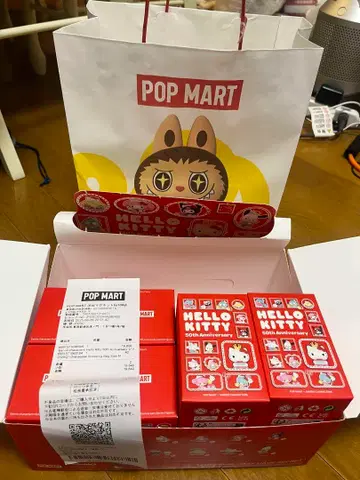 POP MART HELLO KITTY 50주년 기념 8개 세트