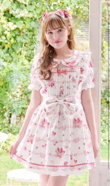Creamy Berry 패턴 원피스 LIZLISA