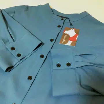 [새상품] ModdedArce 버튼 포함 파란색 셔츠