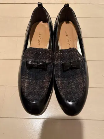 JULIUS STUART 블랙 트위드 펌프스 리본 포함 미사용 새상품