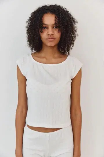 Draw drawers round cut tee