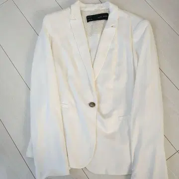 ZARA BASIC 화이트 테일러드 자켓 M