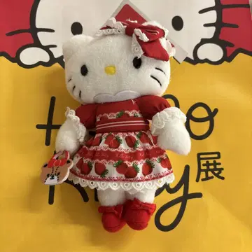 새상품 헬로키티전 딸기 드레스 마스코트 키링 교토