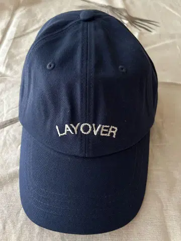 BTS V 테테 Layover 캡 네이비