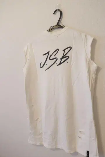 J.S.B. 화이트 데미지 T셔츠