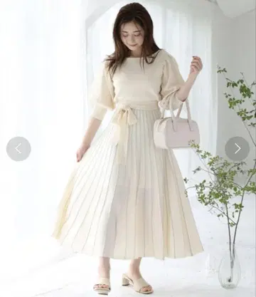 [새상품급] 아이보리 퍼프 슬리브 롱 원피스