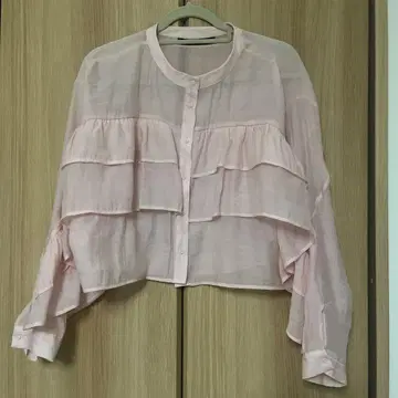 ZARA 프릴 장식 핑크 셔츠 L 사이즈