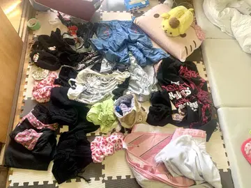 증발해버린 전 여자친구가 두고 간 홈웨어 등