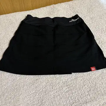 준앤로페 스커트