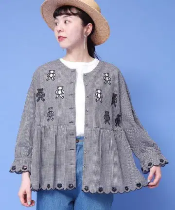 didizizi bear 컷워크 블라우스