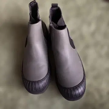 ZARA 사이드 고무 부츠 카키
