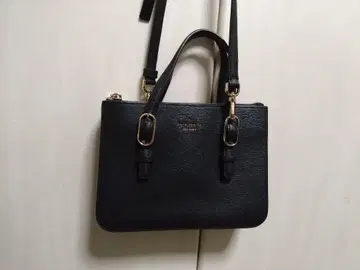 kate spade 블랙 네이비 계열 숄더백 (5회 정도 사용)