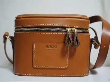 [ 거의 미사용 ] HERZ 헬츠 카메라백 숄더백