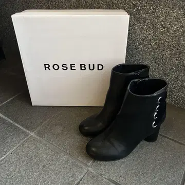 ROSE BUD 블랙 숏부츠