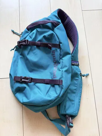 [ 새상품급 ] Patagonia 아톰 8L