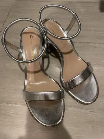 gianvitorossi 실버 스트랩 샌들